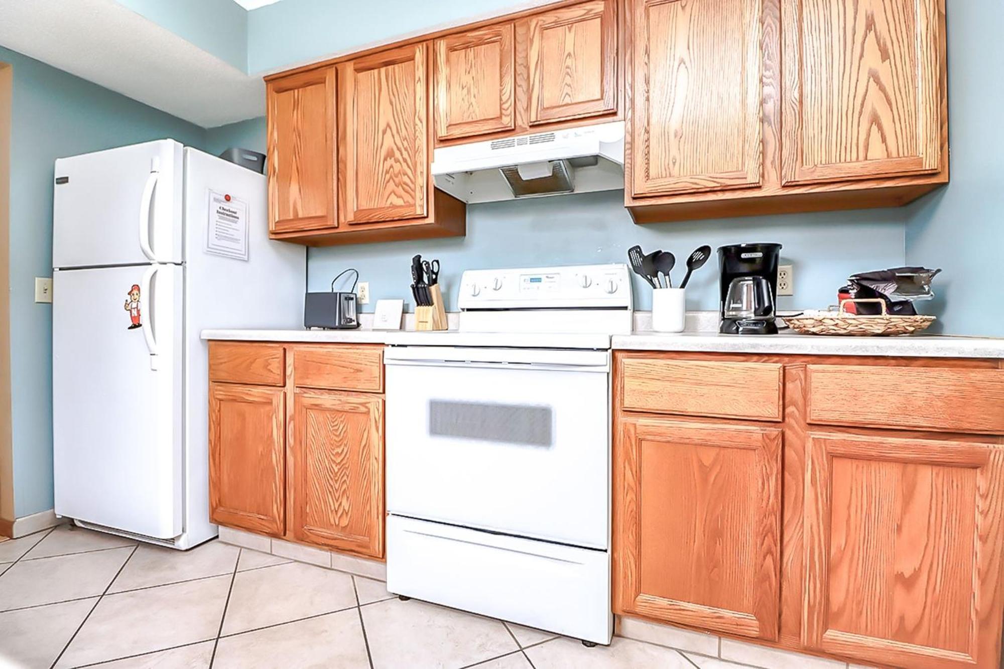 New Husker Listing 4Bd 2B 15Min Walk To Stadium Lincoln Exterior foto
